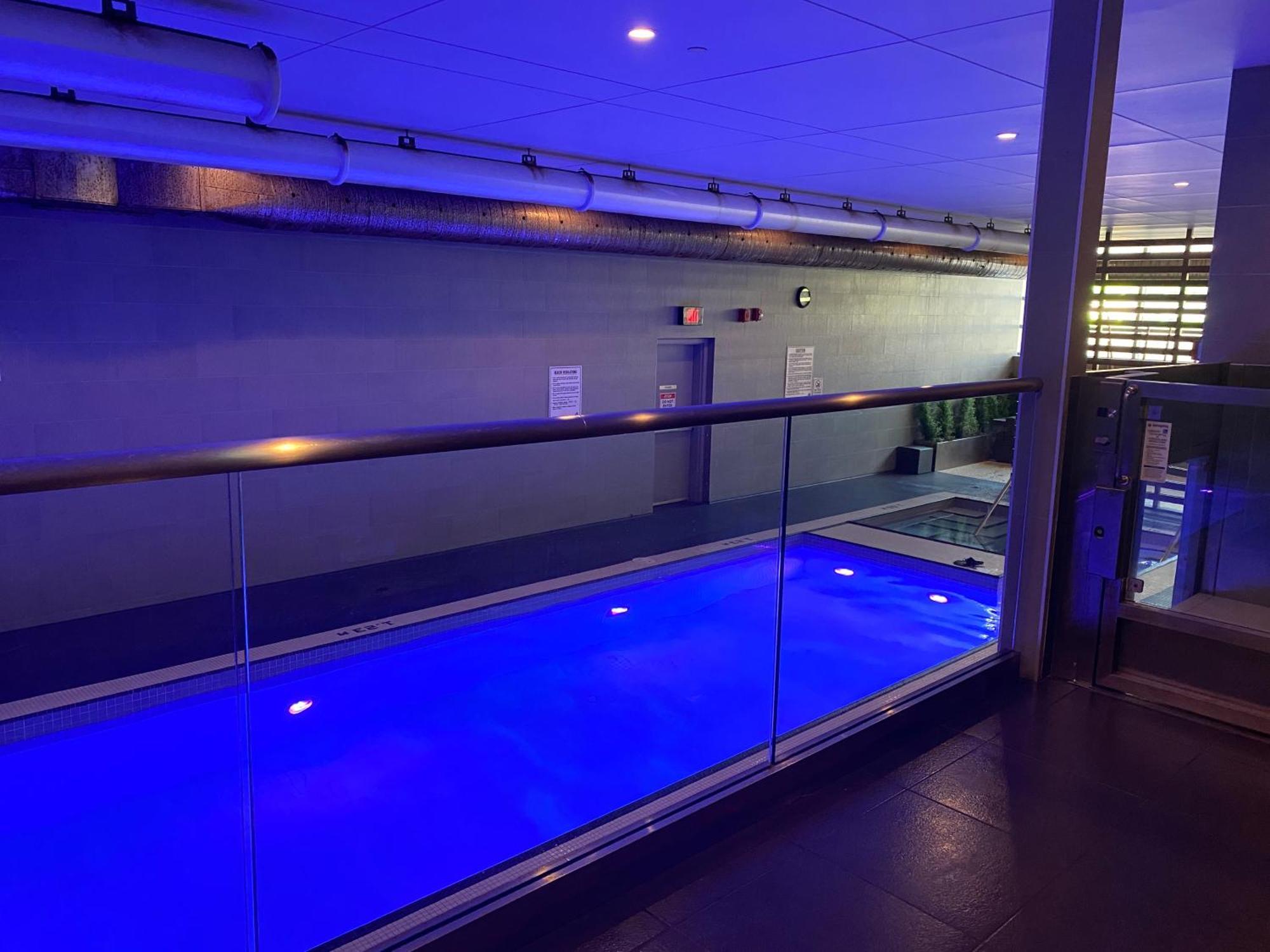 Family Oriented Downtown Toronto 2Bdrm Condo With Parking & Office Space Exterior photo